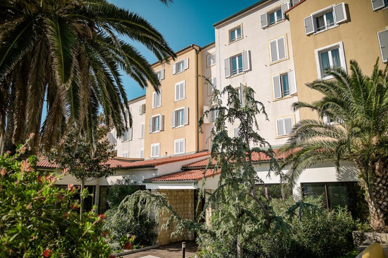 Hotel International Rab Town Exteriör bild