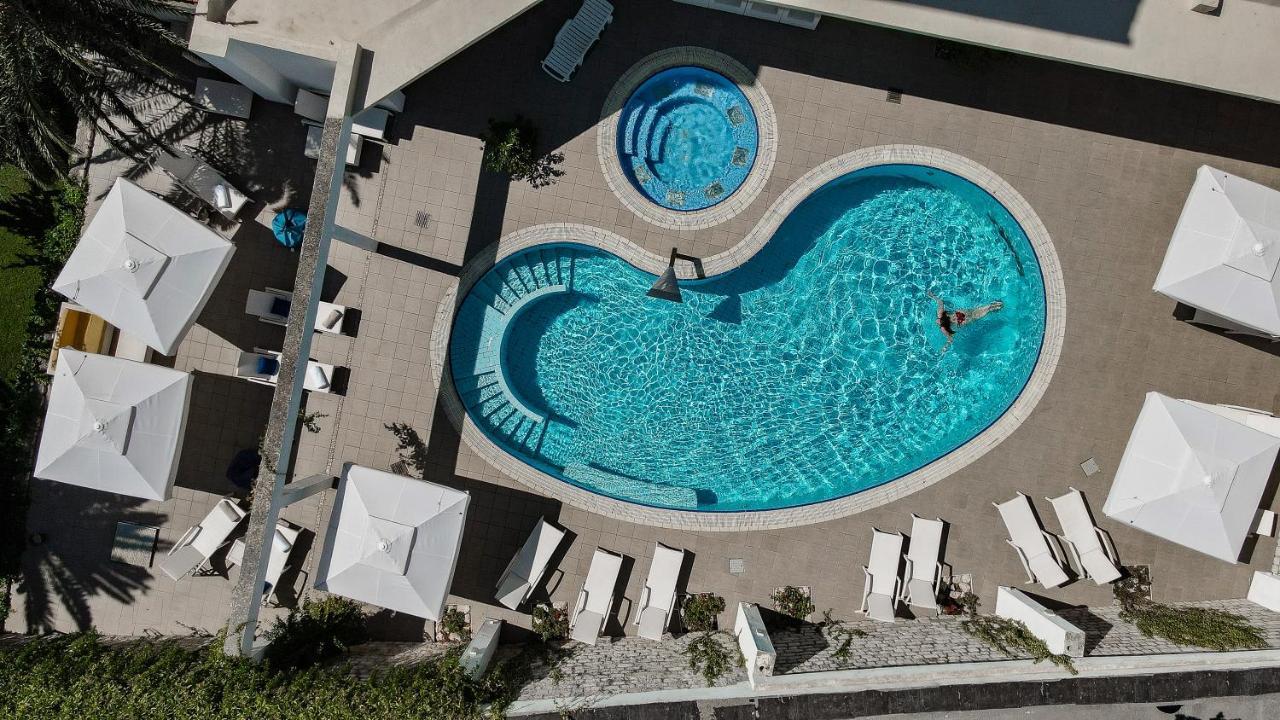 Hotel International Rab Town Exteriör bild